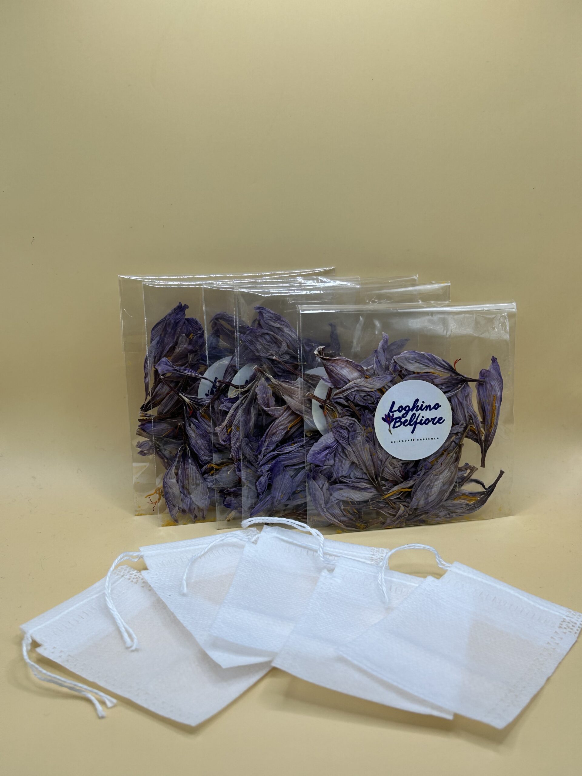 Petali di fiori di zafferano - Kit Essenziale